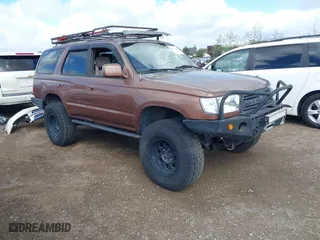 1999 Toyota 4Runner SR5 with VIN JT3HN86R3X0207621, listed as a IAAI auction lot 41719135 with 235,291 mi miles. Bid and sale history available at carsss.com. Image 1.