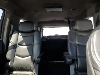 2015 Cadillac Escalade ESV Platinum z VIN 1GYS4UKJ4FR596321, wystawiony jako Copart lot #54002615 z przebiegiem 235 757 mil mil oraz Tytuł czysty. Historia ofert i sprzedaży dostępna na DreamBid. Obrazek 10.