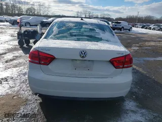 2015 Volkswagen Passat 1.8T SE w/Sunroof & Nav with VIN 1VWBT7A35FC033520, listed as a IAAI auction lot 41352628 with 86,144 mi miles. Bid and sale history available at carsss.com. Image 16.
