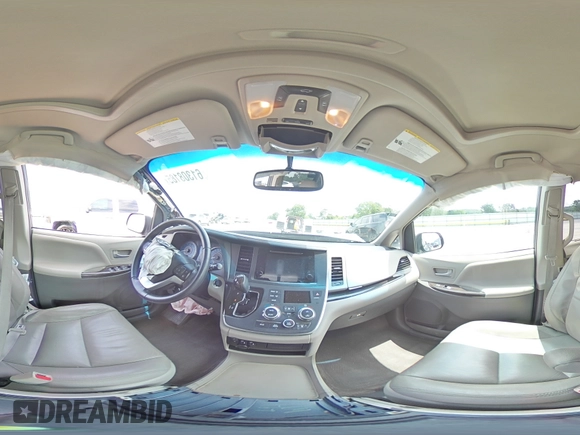 2017 Toyota Sienna XLE Auto Access Seat with VIN 5TDYZ3DC3HS868727, listed as a Copart auction lot 61308185 with 87,927 mi miles and Salvage title. Bid and sale history available at DreamBid. Image 16.