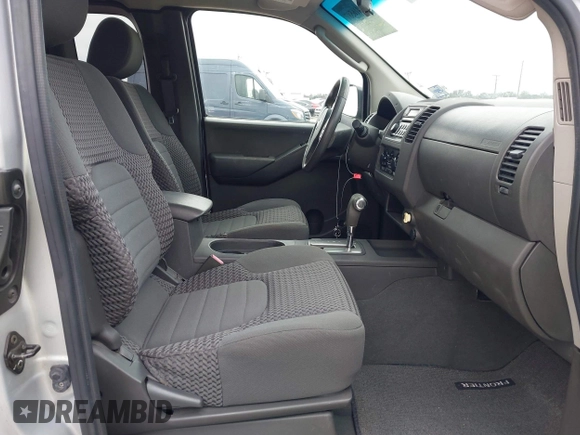 2007 Nissan Frontier SE z VIN 1N6AD06U87C424521, wystawiony jako IAAI lot #41416587 z przebiegiem 89 607 mil mil oraz . Historia ofert i sprzedaży dostępna na DreamBid. Obrazek 5.