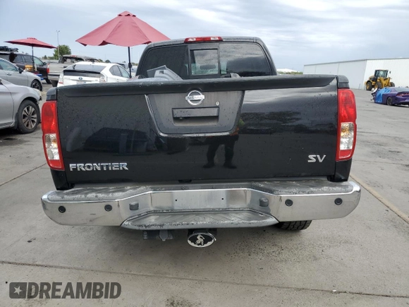 2015 Nissan Frontier SV z VIN 1N6AD0FRXFN722101, wystawiony jako Copart lot #76144314 z przebiegiem 87 902 mil mil oraz Szkoda całkowita • Salvage title. Historia ofert i sprzedaży dostępna na DreamBid. Obrazek 6.