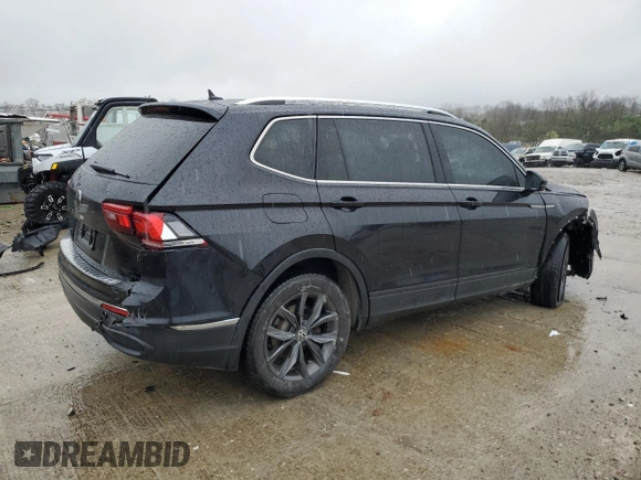 2023 Volkswagen Tiguan SE z VIN 3VVNB7AX0PM100371, wystawiony jako Copart lot #51858375 z przebiegiem 46 940 mil mil oraz Szkoda całkowita • Salvage title. Historia ofert i sprzedaży dostępna na DreamBid. Obrazek 3.