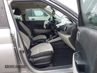 2024 Hyundai Venue SEL with VIN KMHRC8A3XRU311992, listed as a IAAI auction lot 41922401 with 12,904 mi miles and . Bid and sale history available at DreamBid. Image 5.