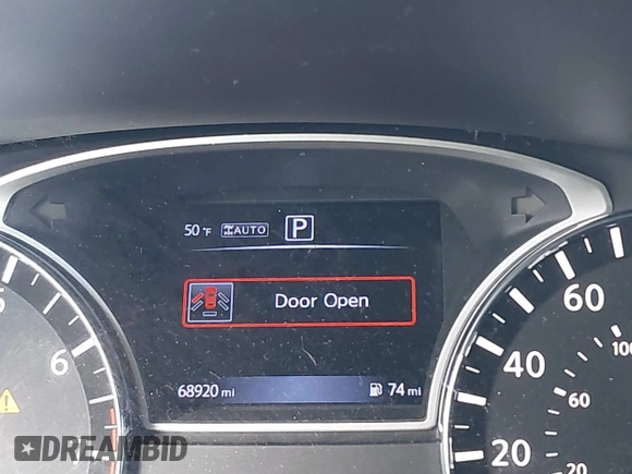 2017 Nissan Pathfinder SV z VIN 5N1DR2MM8HC683314, wystawiony jako IAAI lot #42013028 z przebiegiem 68 920 mil mil oraz . Historia ofert i sprzedaży dostępna na DreamBid. Obrazek 15.
