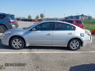 2011 Nissan Altima S with VIN 1N4AL2AP1BN431865, listed as a IAAI auction lot 41948886 with 217,389 mi miles and . Bid and sale history available at carsss.com. Image 15.