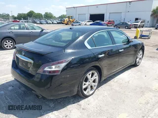 2012 Nissan Maxima 3.5 SV with VIN 1N4AA5AP5CC847891, listed as a IAAI auction lot 42144620 with 152,280 mi miles. Bid and sale history available at carsss.com. Image 4.