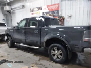 2004 Ford F-150 XLT with VIN 1FTPW14584KB43877, listed as a IAAI auction lot 41092424 with 237,990 mi miles. Bid and sale history available at carsss.com. Image 15.