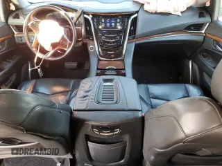 2017 Cadillac Escalade ESV Luxury z VIN 1GYS4HKJ0HR128578, wystawiony jako Copart lot #88101985 z przebiegiem 49 580 mil mil oraz Szkoda całkowita • Salvage title. Historia ofert i sprzedaży dostępna na DreamBid. Obrazek 8.