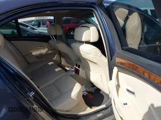 2009 BMW 5 Series 528i with VIN WBANU53559C122165, listed as a IAAI auction lot 41420321 with 148,320 mi miles and . Bid and sale history available at carsss.com. Image 8.