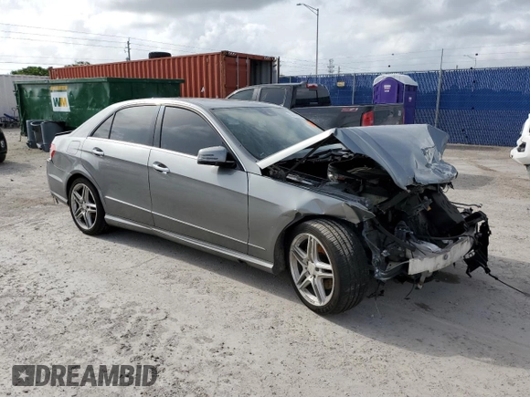 2013 Mercedes-Benz E 350 Luxury with VIN WDDHF5KB2DA692054, listed as a Copart auction lot 62881865 with 210,098 mi miles and Clean title. Bid and sale history available at DreamBid. Image 4.