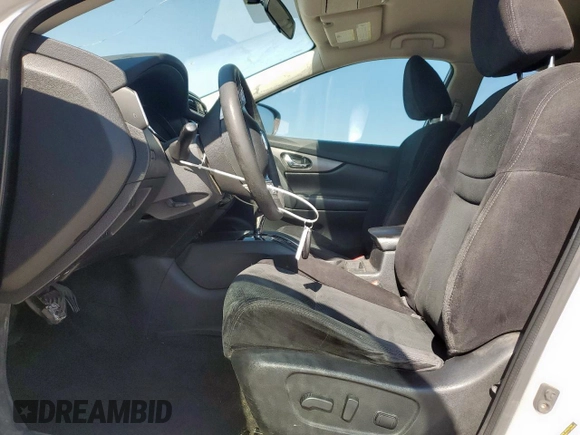 2014 Nissan Rogue S z VIN 5N1AT2MTXEC791263, wystawiony jako Copart lot #52916805 z przebiegiem 266 985 mil mil oraz Szkoda całkowita • Salvage title. Historia ofert i sprzedaży dostępna na DreamBid. Obrazek 7.