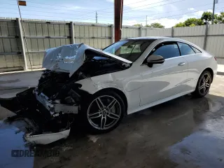 2018 Mercedes-Benz E 400 with VIN WDD1J6GB9JF020070, listed as a Copart auction lot 61919125 with 57,062 mi miles and Salvage title. Bid and sale history available at DreamBid. Image 1.