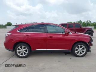 2010 Lexus RX 350 z VIN JTJZK1BAXA2408960, wystawiony jako IAAI lot #42624601 z przebiegiem 167 468 mil mil oraz . Historia ofert i sprzedaży dostępna na DreamBid. Obrazek 13.