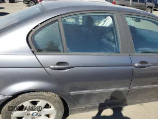 2002 BMW 3 Series 325i with VIN WBAEV33452KL75149, listed as a Copart auction lot 73056554 with 176,046 mi miles and Clean Title. Bid and sale history available at carsss.com. Image 10.