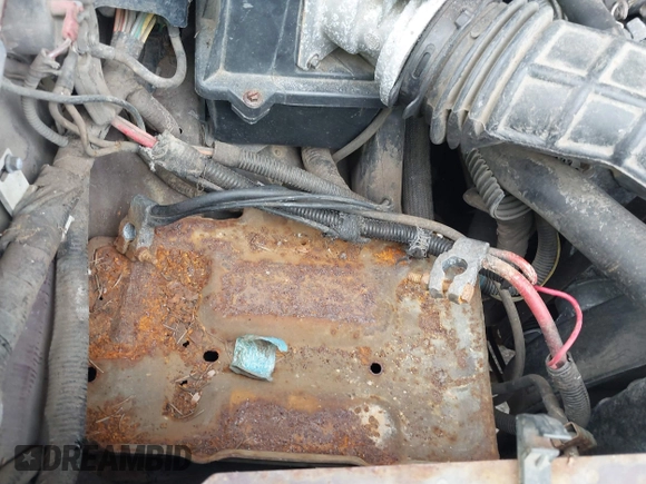 1994 Ford Explorer Eddie Bauer с VIN 1FMDU34X0RUB04469, выставлен на аукционе IAAI как лот 42204709 с пробегом 97 367 миль миль и . История ставок и продаж доступна на DreamBid. Изображение 13.
