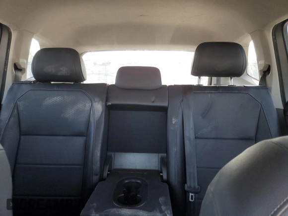 2020 Volkswagen Tiguan SE z VIN 3VV3B7AX4LM113769, wystawiony jako Copart lot #52862055 z przebiegiem 95 920 mil mil oraz Szkoda całkowita • Salvage title. Historia ofert i sprzedaży dostępna na DreamBid. Obrazek 10.