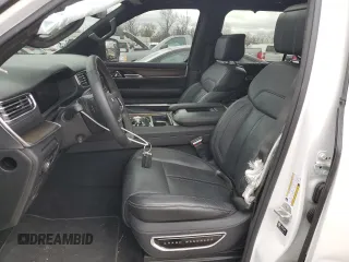 2024 Jeep Grand Wagoneer с VIN 1C4SJSEP4RS109943, выставлен на аукционе Copart как лот 53230095 с пробегом 27 251 миль миль и Списание • Salvage title. История ставок и продаж доступна на DreamBid. Изображение 7.