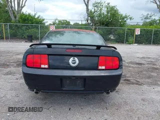 2007 Ford Mustang GT Deluxe with VIN 1ZVHT82H775289013, listed as a IAAI auction lot 42815485 with 167,390 mi miles and . Bid and sale history available at DreamBid. Image 16.