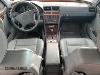 1995 Mercedes-Benz C with VIN WDBHA28E1SF151911, listed as a Copart auction lot 76814424 with 128,184 mi miles and Clean Title. Bid and sale history available at carsss.com. Image 8.