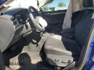 2024 Volkswagen Jetta SE with VIN 3VW7M7BU2RM067475, listed as a Copart auction lot 50451495 with 4,909 mi miles and Salvage title. Bid and sale history available at DreamBid. Image 7.