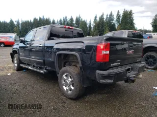 2018 GMC Sierra 3500HD Denali z VIN 1GT42YEY6JF290445, wystawiony jako Copart lot #69260864 z przebiegiem 46 963 mil mil oraz Szkody całkowita. Historia ofert i sprzedaży dostępna na DreamBid. Obrazek 2.