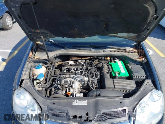 2010 Volkswagen Jetta TDI with VIN 3VWRL7AJ8AM039834, listed as a IAAI auction lot 42029281 with 155,883 mi miles and . Bid and sale history available at DreamBid. Image 10.