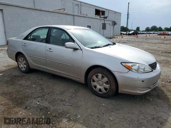 2004 Toyota Camry LE z VIN 4T1BE32K14U844858, wystawiony jako Copart lot #57564715 z przebiegiem 242 775 mil mil oraz Czysty tytuł • Clean title. Historia ofert i sprzedaży dostępna na DreamBid. Obrazek 4.