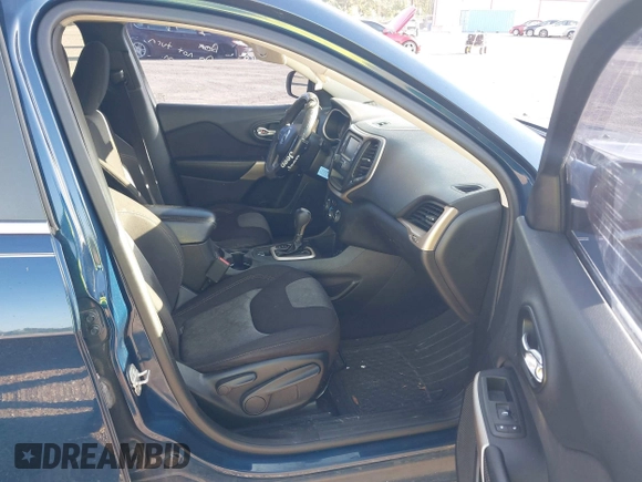 2018 Jeep Cherokee Latitude Tech Connect с VIN 1C4PJLCB1JD534225, выставлен на аукционе IAAI как лот 42758503 с пробегом 163 599 миль миль и . История ставок и продаж доступна на DreamBid. Изображение 5.