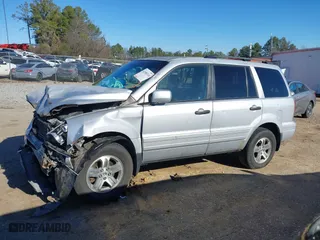 2003 Honda Pilot EX with VIN 2HKYF18683H579746, listed as a IAAI auction lot 41206240 with 196,467 mi miles. Bid and sale history available at carsss.com. Image 14.