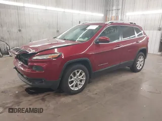 2016 Jeep Cherokee Latitude z VIN 1C4PJMCS7GW104458, wystawiony jako IAAI lot #42112371 z przebiegiem 99 723 mil mil oraz . Historia ofert i sprzedaży dostępna na DreamBid. Obrazek 18.