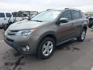 2013 Toyota RAV4 XLE with VIN 2T3WFREV4DW054646, listed as a IAAI auction lot 42014698 with 91,828 mi miles. Bid and sale history available at carsss.com. Image 2.