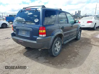 2004 Ford Escape XLT z VIN 1FMYU03144KA97818, wystawiony jako IAAI lot #42213241 z przebiegiem 183 280 mil mil oraz . Historia ofert i sprzedaży dostępna na DreamBid. Obrazek 4.