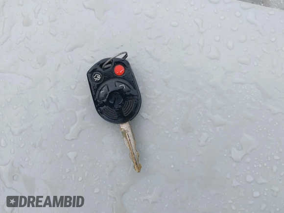 2010 Ford Escape Limited с VIN 1FMCU9EG7AKA85450, выставлен на аукционе IAAI как лот 41991297 с пробегом Не указан миль и . История ставок и продаж доступна на DreamBid. Изображение 11.