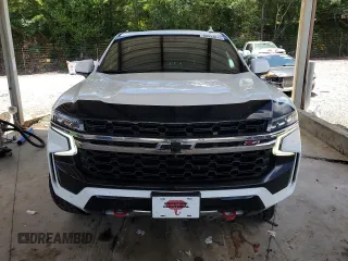 2021 Chevrolet Tahoe Z71 z VIN 1GNSKPKD1MR323641, wystawiony jako Copart lot #60993815 z przebiegiem 78 745 mil mil oraz Szkoda całkowita • Salvage title. Historia ofert i sprzedaży dostępna na DreamBid. Obrazek 5.