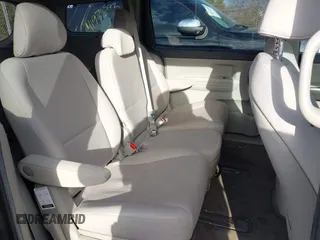 2016 Kia Sedona LX with VIN KNDMB5C13G6178666, listed as a IAAI auction lot 41988481 with 96,626 mi miles. Bid and sale history available at carsss.com. Image 8.