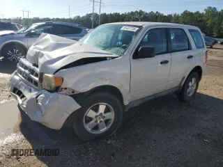 2011 Ford Escape XLS с VIN 1FMCU0C78BKC60045, выставлен на аукционе Copart как лот 55407735 с пробегом 194 950 миль миль и Списание • Salvage title. История ставок и продаж доступна на DreamBid. Изображение 1.