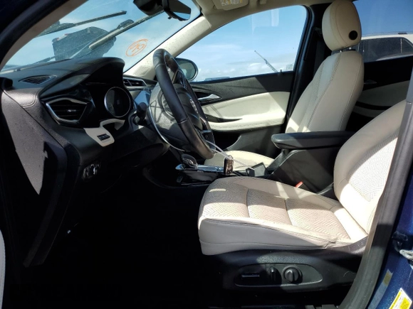 2021 Buick Encore GX Essence with VIN KL4MMFSL7MB036935, listed as a Copart auction lot 51703775 with Not provided miles and Non repairable. Bid and sale history available at DreamBid. Image 7.