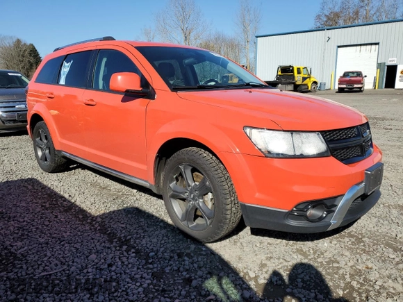 2018 Dodge Journey Crossroad with VIN 3C4PDDGGXJT477424, listed as a Copart auction lot 48290895 with 42,538 mi miles and Salvage Title. Bid and sale history available at DreamBid. Image 4.