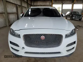 2017 Jaguar F-Pace 20d Premium with VIN SADCJ2BN8HA095805, listed as a Copart auction lot 44770915 with 128,890 mi miles and Clean Title. Bid and sale history available at DreamBid. Image 5.