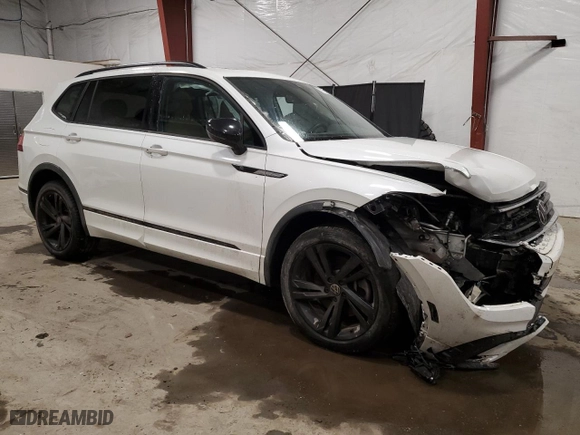 2023 Volkswagen Tiguan SE R-Line Black with VIN 3VV8B7AX4PM135217, listed as a Copart auction lot 47221635 with 19,676 mi miles and Salvage Title. Bid and sale history available at carsss.com. Image 4.