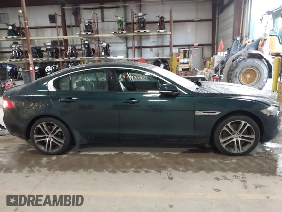2017 Jaguar XE 35t Premium with VIN SAJAJ4BV8HA965939, listed as a IAAI auction lot 41215442 with 81,247 mi miles. Bid and sale history available at carsss.com. Image 13.