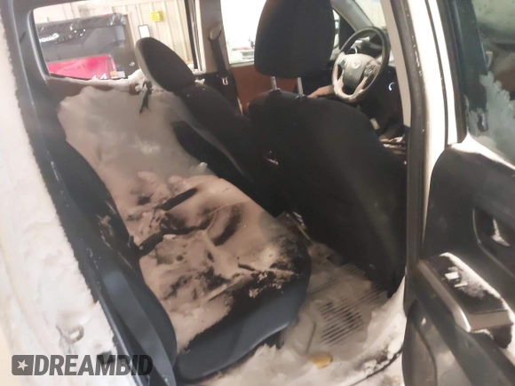 2016 Toyota Tacoma SR with VIN 3TMCZ5AN5GM004885, listed as a IAAI auction lot 41569409 with 143,951 mi miles. Bid and sale history available at carsss.com. Image 8.
