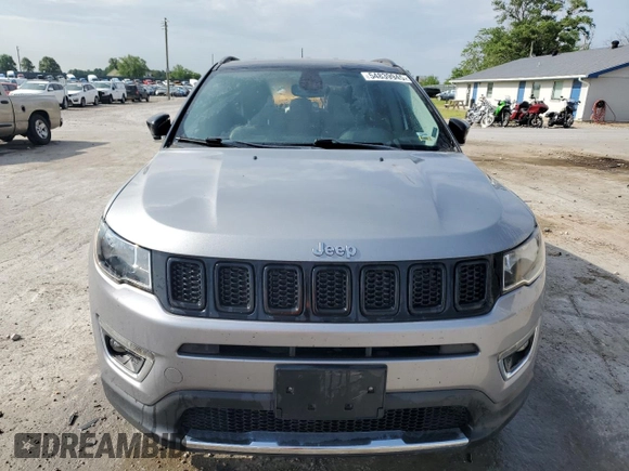 2020 Jeep Compass Limited z VIN 3C4NJDCB0LT106804, wystawiony jako Copart lot #56569215 z przebiegiem 82 747 mil mil oraz Szkoda całkowita • Salvage title. Historia ofert i sprzedaży dostępna na DreamBid. Obrazek 5.