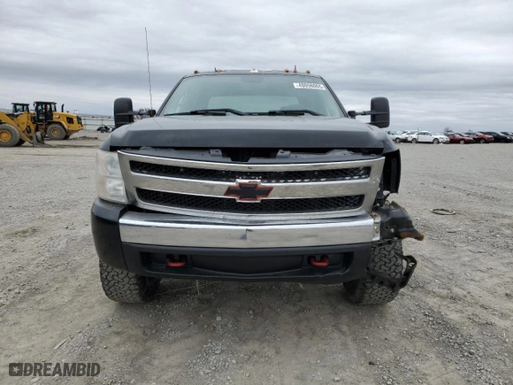 2008 Chevrolet Silverado 1500 LT w/1LT with VIN 2GCEK13MX81210805, listed as a Copart auction lot 48098065 with 257,090 mi miles and Salvage Title. Bid and sale history available at carsss.com. Image 5.