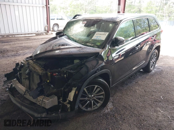 2019 Toyota Highlander SE z VIN 5TDJZRFH2KS594988, wystawiony jako IAAI lot #42106954 z przebiegiem 53 369 mil mil oraz . Historia ofert i sprzedaży dostępna na DreamBid. Obrazek 17.