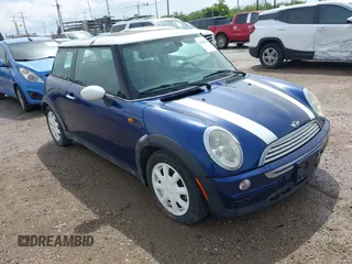 2004 MINI Hardtop z VIN WMWRC33474TJ60134, wystawiony jako IAAI lot #42389410 z przebiegiem 183 452 mil mil oraz . Historia ofert i sprzedaży dostępna na DreamBid. Obrazek 1.