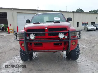 2000 Dodge 1500 with VIN 1B7HF16Z2YS579439, listed as a IAAI auction lot 42063763 with Not Provided miles. Bid and sale history available at carsss.com. Image 6.