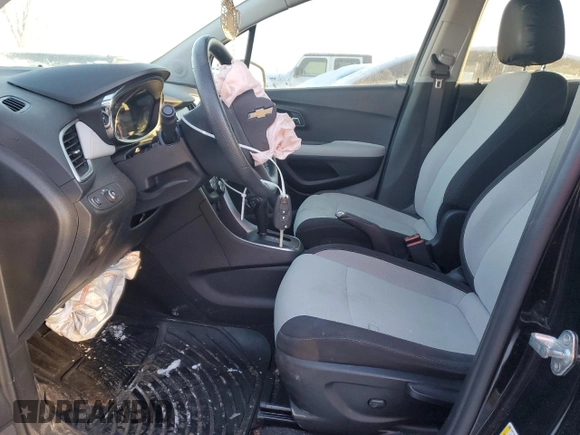 2020 Chevrolet Trax LS with VIN 3GNCJKSB8LL166639, listed as a Copart auction lot 42690945 with 81,254 mi miles and Salvage Title. Bid and sale history available at carsss.com. Image 7.