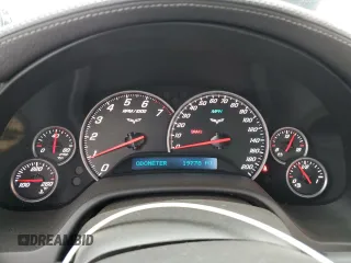 2008 Chevrolet Corvette z VIN 1G1YY26W585120032, wystawiony jako Copart lot #55013495 z przebiegiem 19 778 mil mil oraz Szkody całkowita. Historia ofert i sprzedaży dostępna na DreamBid. Obrazek 9.